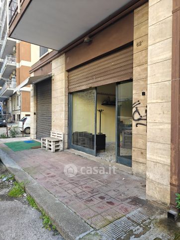 Ufficio in commerciale in Via Mauro Amoruso Manzari 62