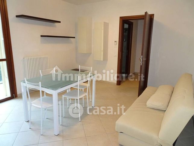 Appartamento in residenziale in Via Sirano Mastellari 20