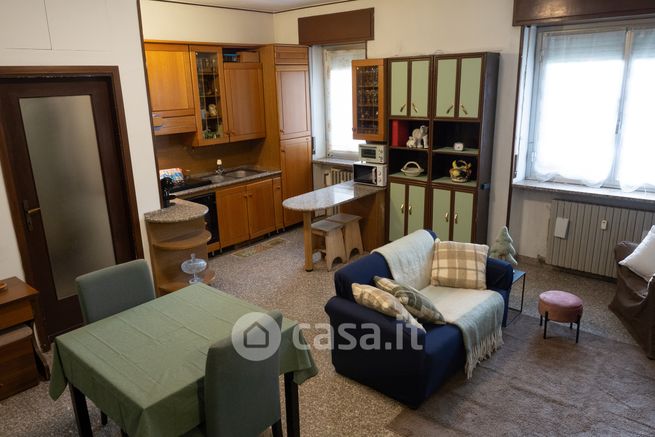 Appartamento in residenziale in Via A. Arosio 12D