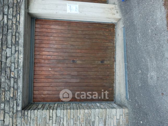 Garage/posto auto in residenziale in Frazione Borgo