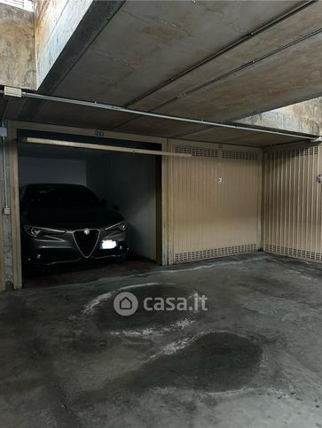 Box/posto auto in residenziale in Viale Mazzini 346