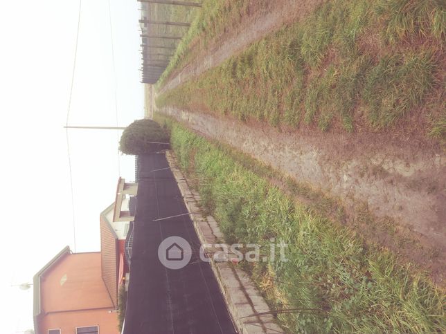 Terreno agricolo in commerciale in Via Cà Zadra 3/A