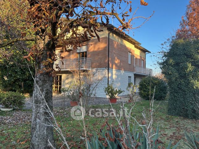 Casa indipendente in residenziale in Via dell'Orchidea 79