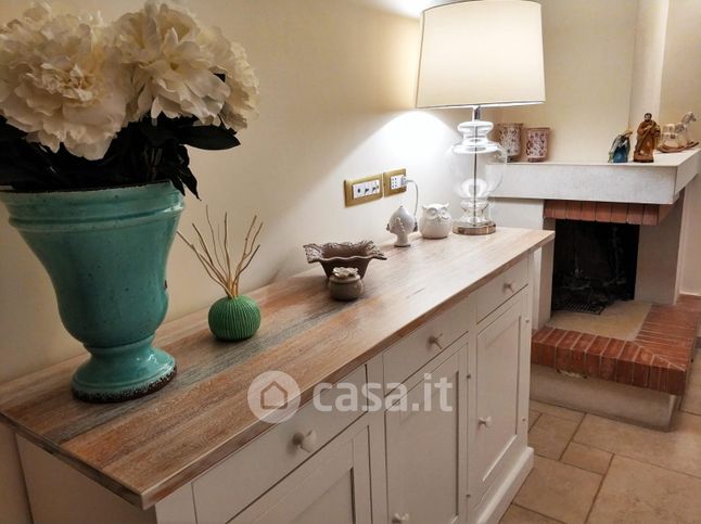 Villetta a schiera in residenziale in Via di vagno 19