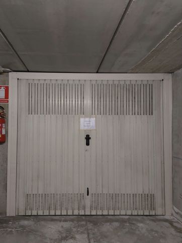 Garage/posto auto in residenziale in Via Tommaso Perassi 18