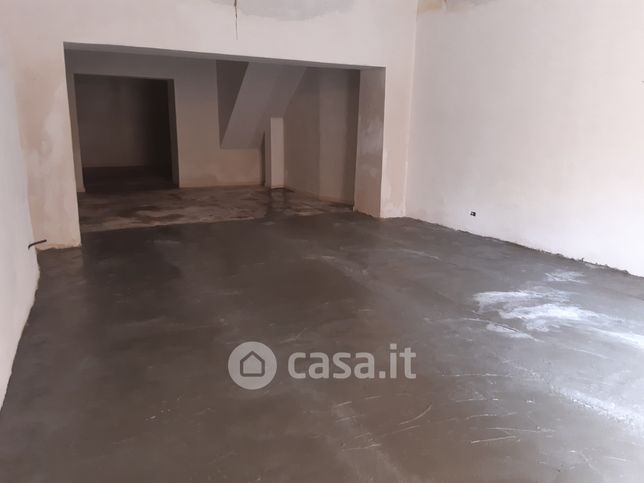 Garage/posto auto in residenziale in Via Fuardo 34