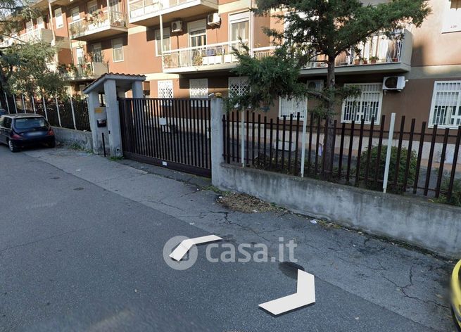 Garage/posto auto in residenziale in Via Concetto Marchesi 3