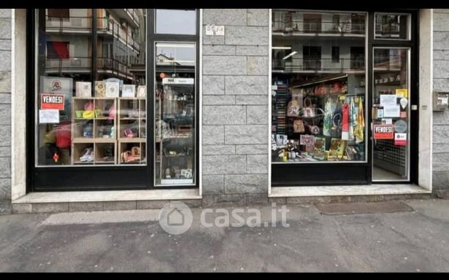 Attività/licenza (con o senza mura) in commerciale in Via Asiago 35
