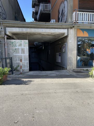 Garage/posto auto in residenziale in Via Vulturo