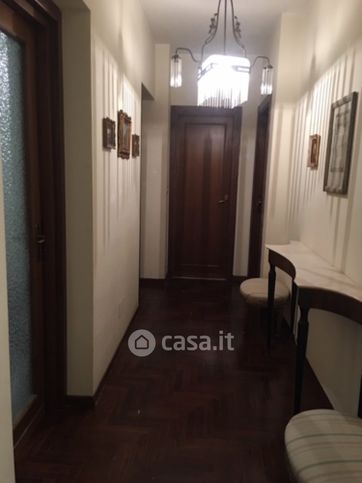 Appartamento in residenziale in Via Antonio Maria Lorgna 38