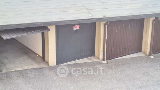 Box/posto auto in residenziale in Via Goffredo Mameli