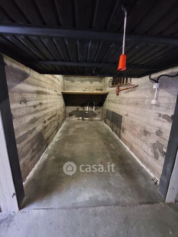 Box/posto auto in residenziale in Via Carlo Marx 8