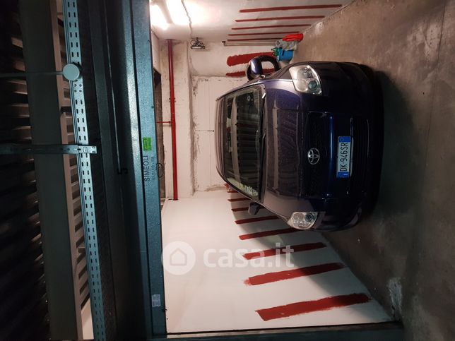 Garage/posto auto in residenziale in Via San Gennaro Ad Antignano 121