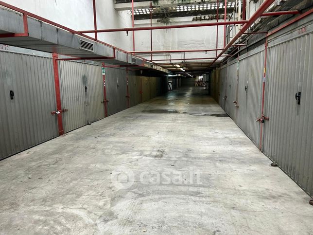 Box/posto auto in residenziale in Via Ugo Ojetti