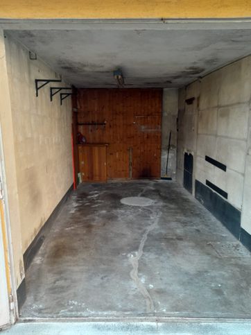 Garage/posto auto in residenziale in Viale Monte Stella