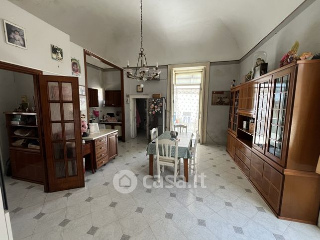 Appartamento in residenziale in Piazza Luigi Palomba