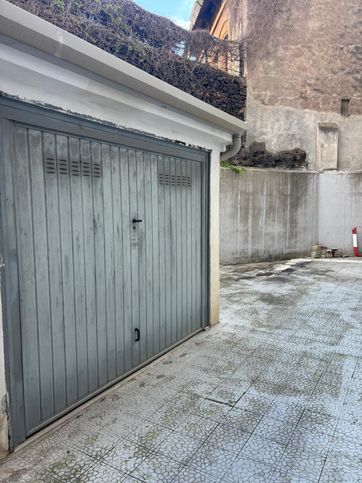 Garage/posto auto in residenziale in Via Passo Gravina