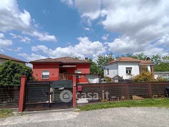 Villa in residenziale in 