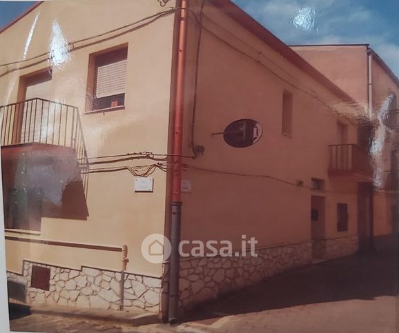 Casa indipendente in residenziale in Via Bagni 36
