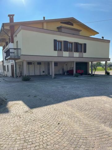 Appartamento in residenziale in Via Monteroseo 32