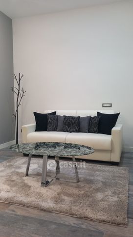 Ufficio in commerciale in Via Giovanni Boccaccio 11