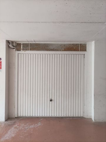 Garage/posto auto in residenziale in Via della Fornace Bizzarri 5