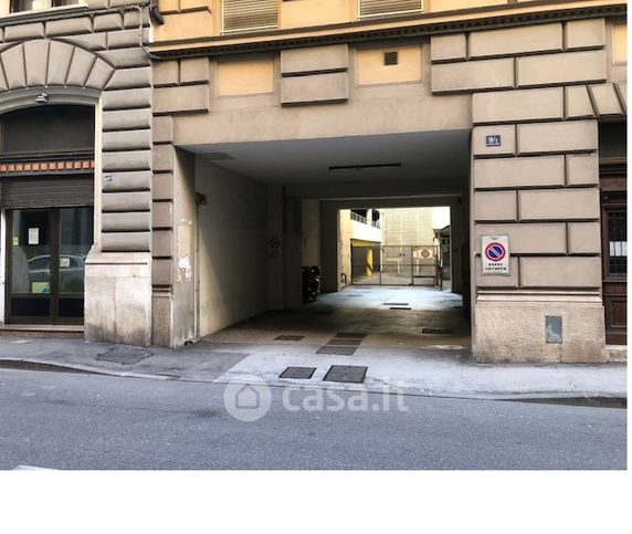 Garage/posto auto in residenziale in Via Francesco Rismondo 9