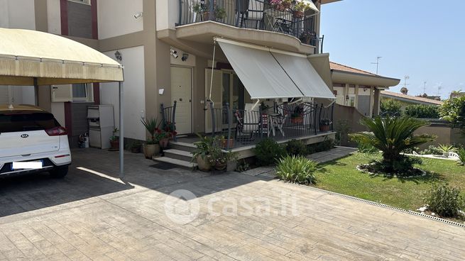 Villa in residenziale in Via Monte Celio