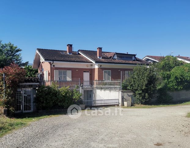 Villa in residenziale in Via Cristoforo Colombo 122