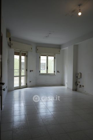 Ufficio in commerciale in Via Roma