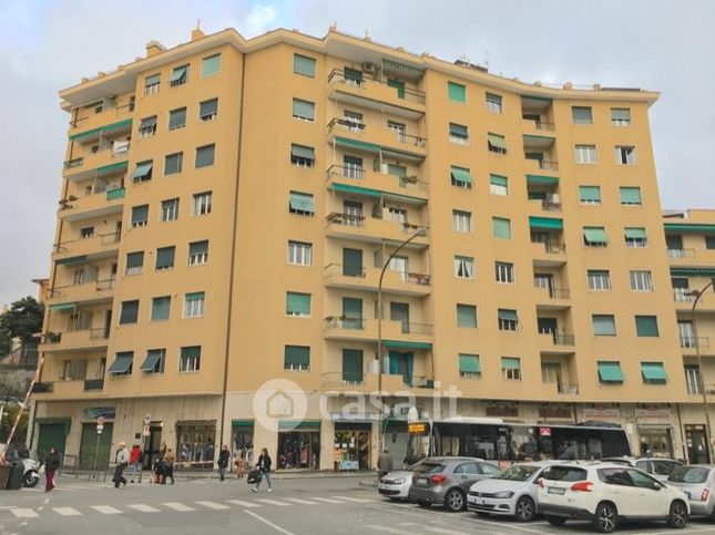 Appartamento in residenziale in Largo San Francesco da Paola 2