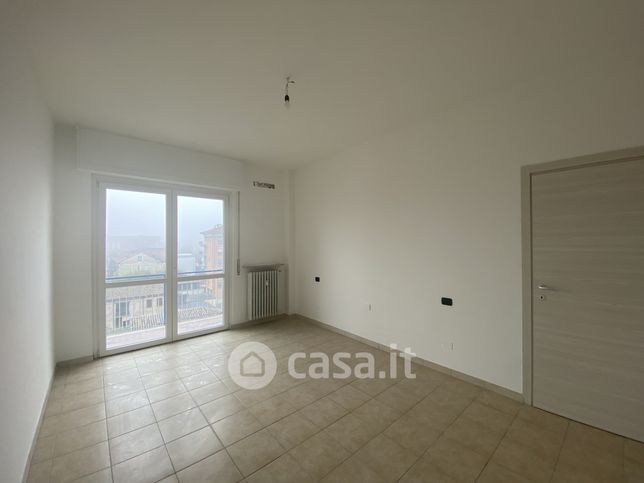 Appartamento in residenziale in Via Piave 3