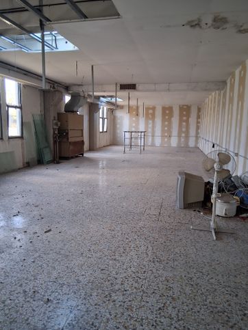 Capannone in commerciale in Via renaio