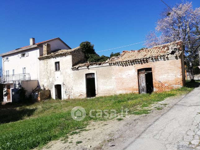 Rustico/casale in residenziale in CROCETTA-COLLEGRANDE 22