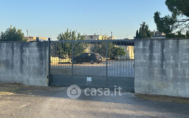Box/posto auto in residenziale in Via Romagna