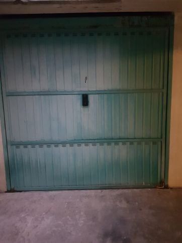 Garage/posto auto in residenziale in Via Po