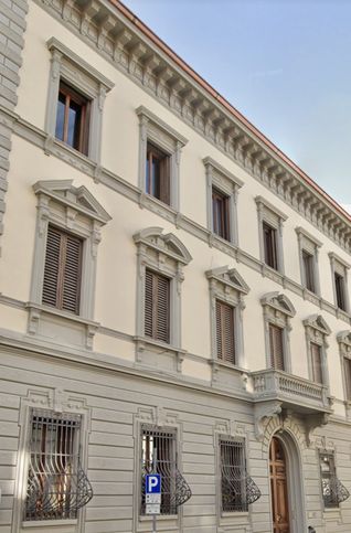 Ufficio in commerciale in Via Masaccio
