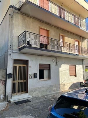 Appartamento in residenziale in Via Aspromonte 27