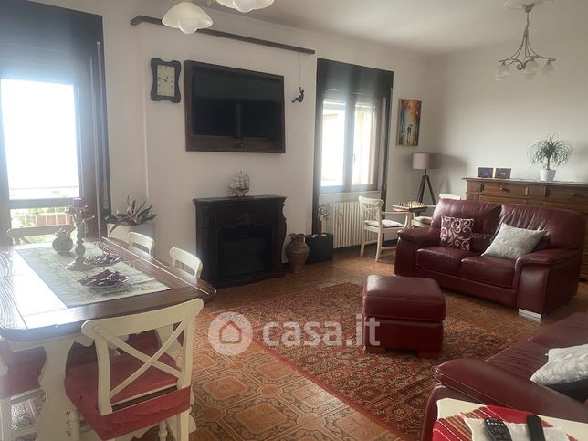 Appartamento in residenziale in Via Rocco Scotellaro 98