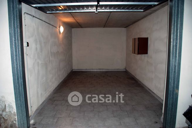 Box/posto auto in residenziale in Via Don Moletta 1