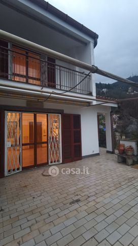 Villetta a schiera in residenziale in Via Borgo Valle Vergine