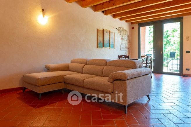 Appartamento in residenziale in Via Valle dei Calvi