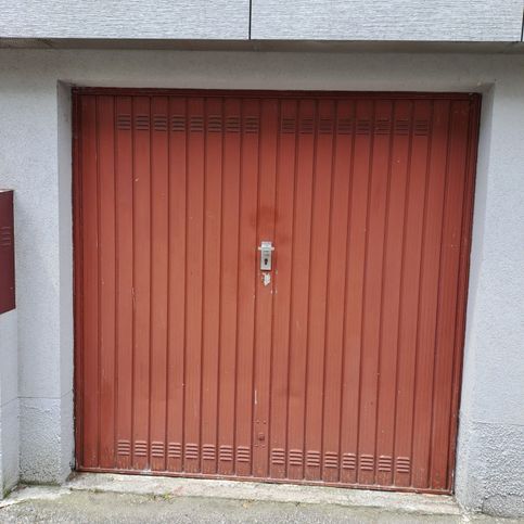 Box/posto auto in residenziale in Via Platone 2