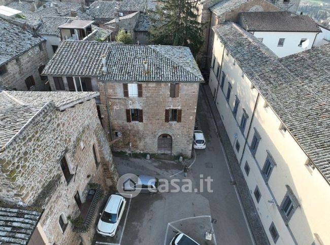 Appartamento in residenziale in Piazza Guerrieri Gonzaga 15