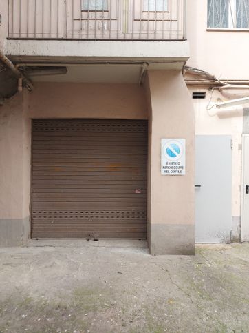 Garage/posto auto in residenziale in Via Valentino Carrera 88