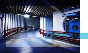 Box/posto auto in residenziale in Piazza della Stazione 13