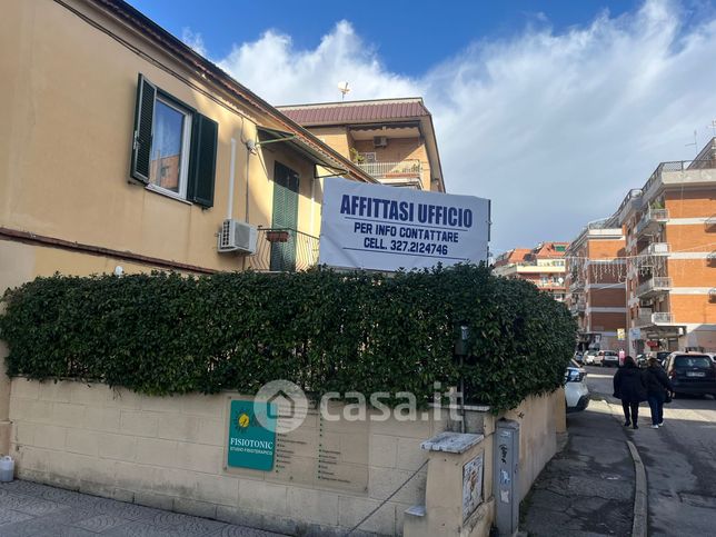 Ufficio in commerciale in Via Col di Lana 45