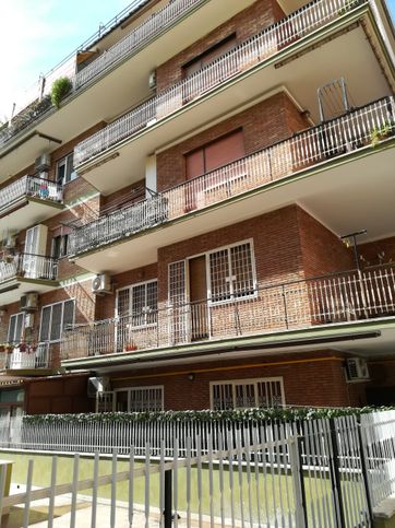 Appartamento in residenziale in Viale Alessandrino 59