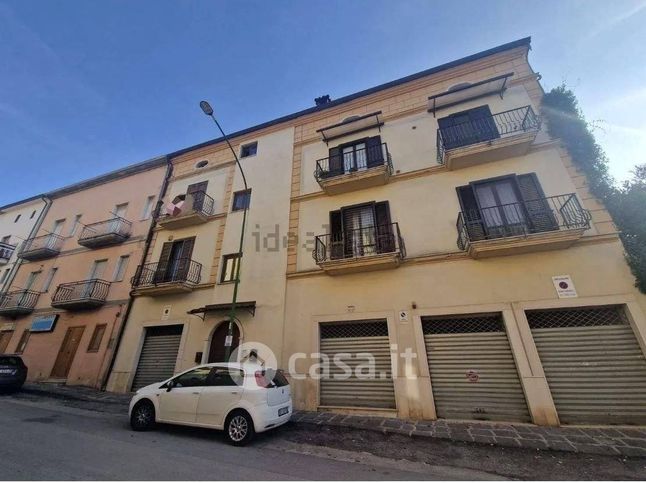 Appartamento in residenziale in Via Capone 47