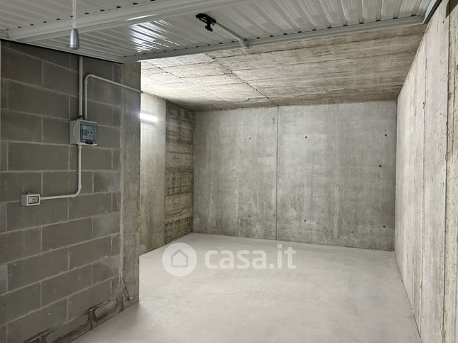 Garage/posto auto in residenziale in Via Giovanni Battista Piranesi 18